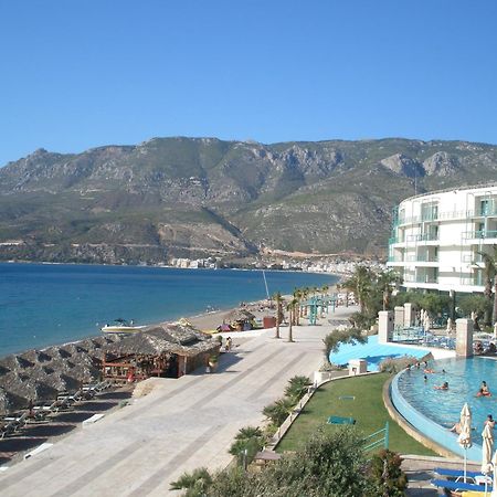 Club Hotel Casino Loutraki Exterior foto Nikiti