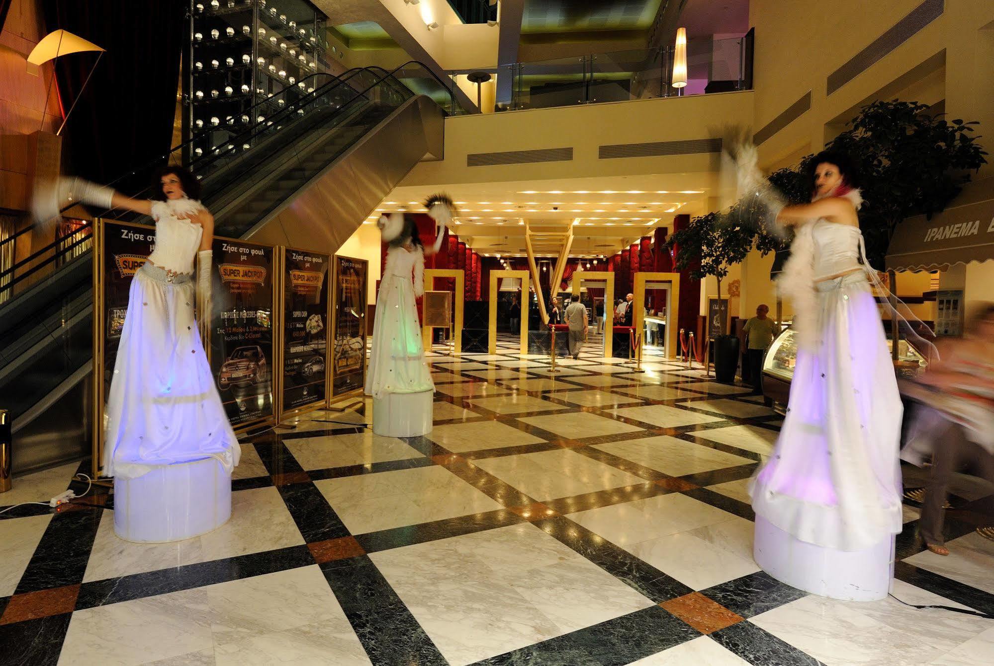 Club Hotel Casino Loutraki Exterior foto Lobby