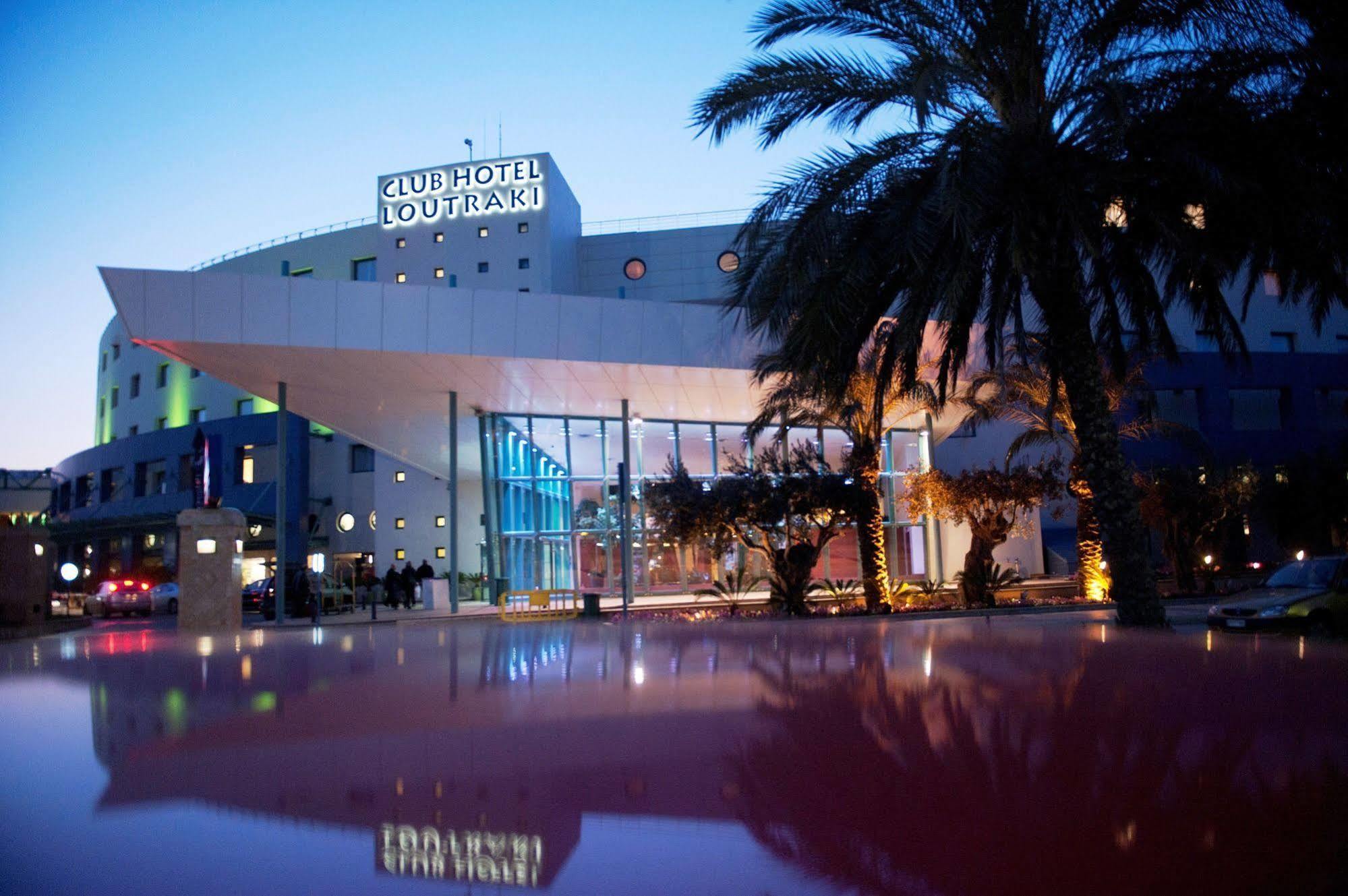 Club Hotel Casino Loutraki Exterior foto Club Hotel Touraki