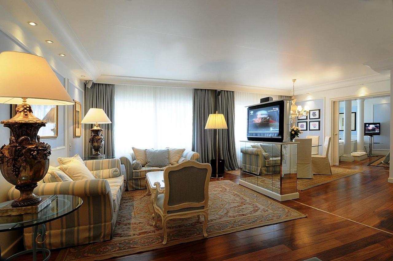 Club Hotel Casino Loutraki Exterior foto A suite at the Four Seasons Hotel, Milan